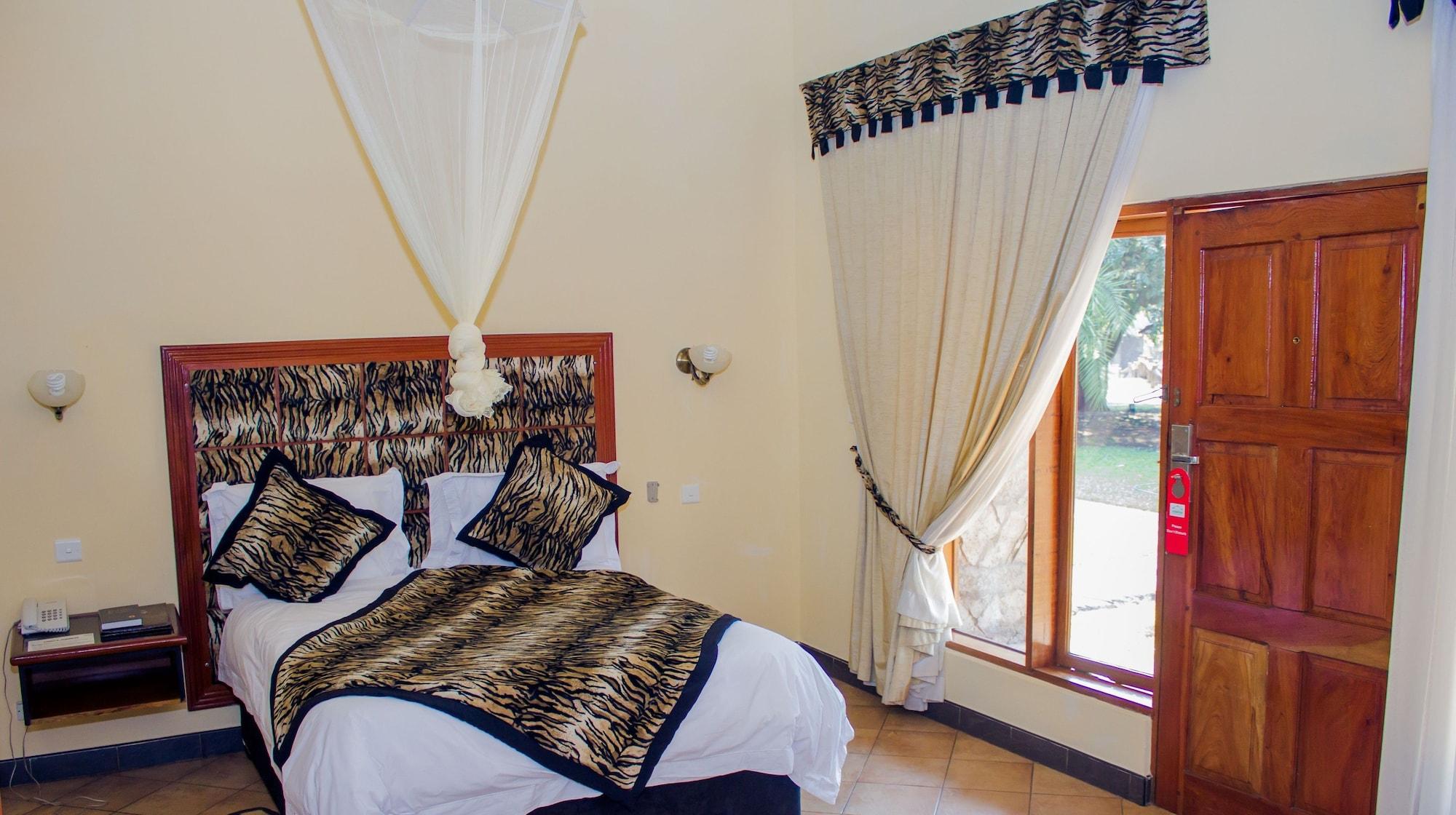 Chrismar Hotel Livingstone Exterior photo