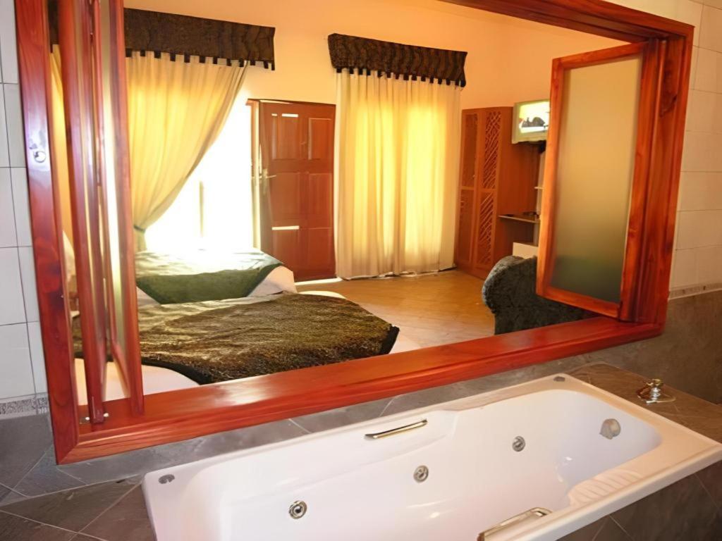 Chrismar Hotel Livingstone Exterior photo