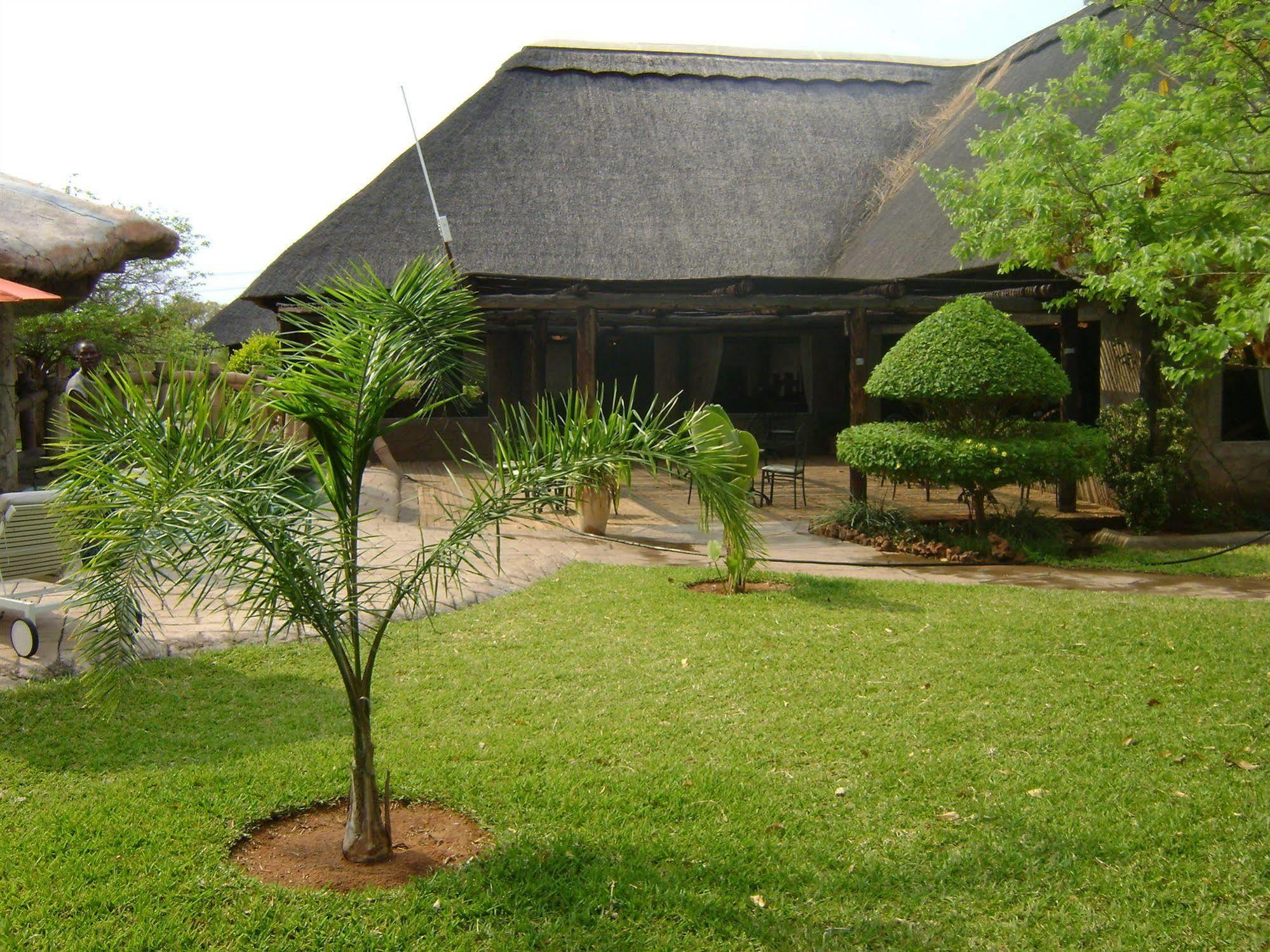 Chrismar Hotel Livingstone Exterior photo
